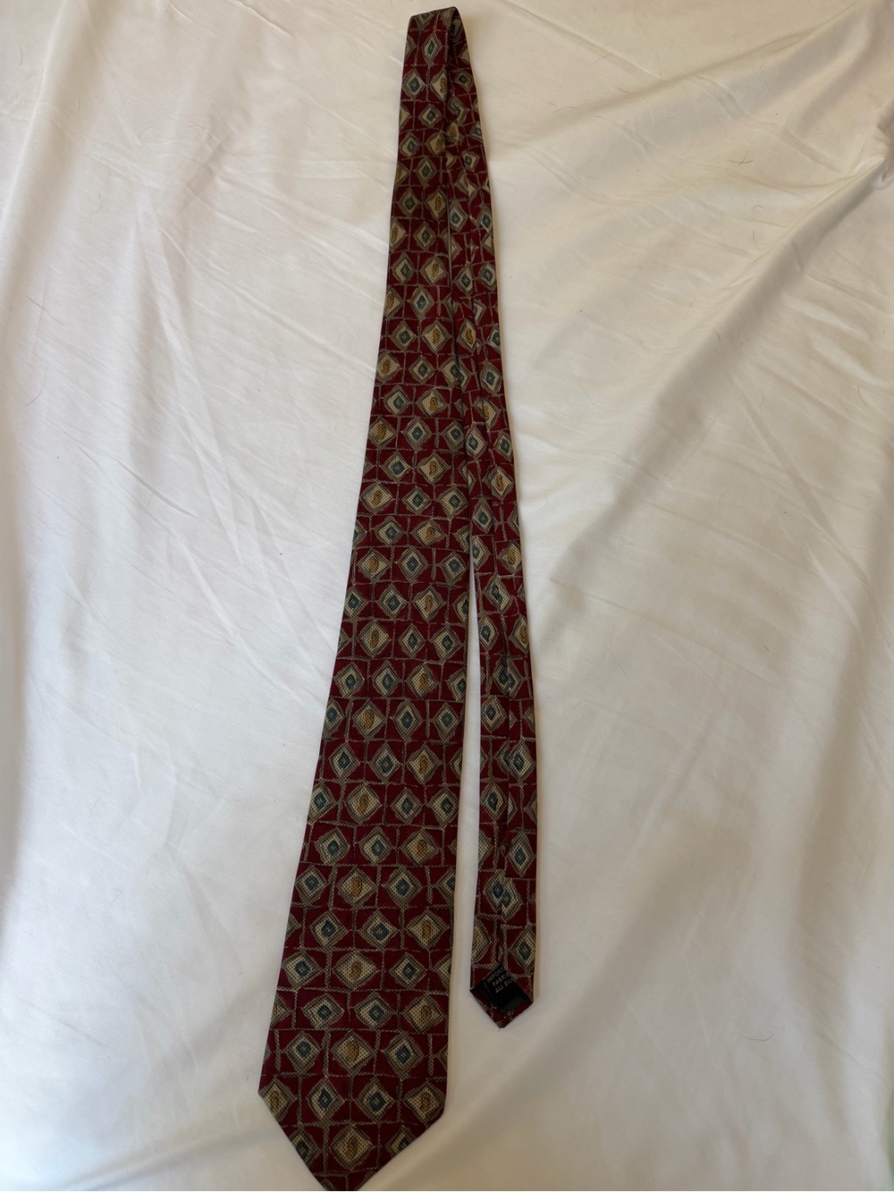 Vintage Geometric Pattern Tie in Deep Red Collectors Edition